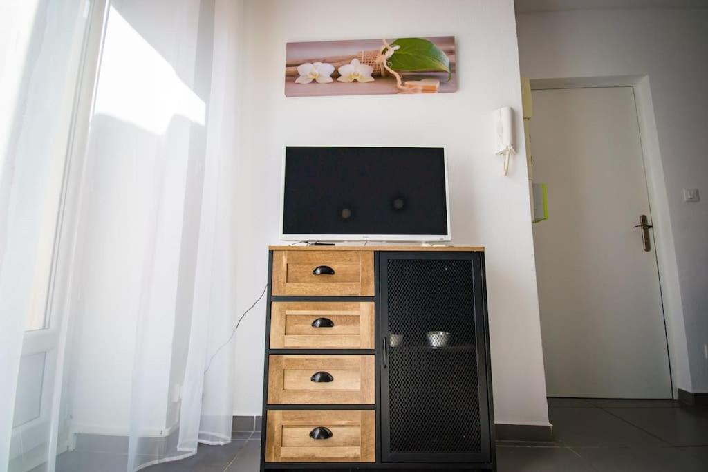 Le Studiozen Yourhosthelper Narbonne Eksteriør billede